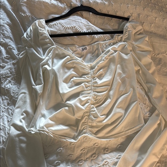 White Ruched Top - Picture 2 of 3